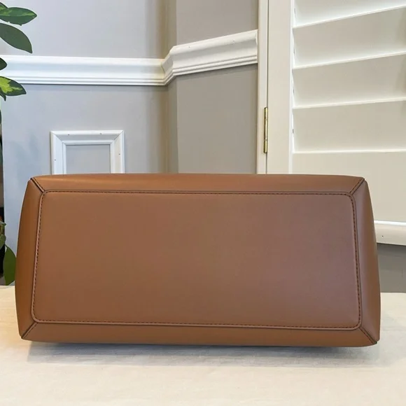 NeW! Michael Kors Reed Tote Set - Picture 4 of 9